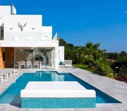 Casa en venta en Las Condes — foto 2 de 9